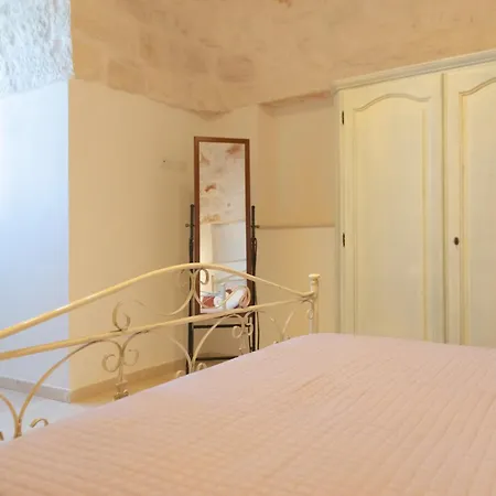 Masseria Carperi In The Heart Of Valle D'itria