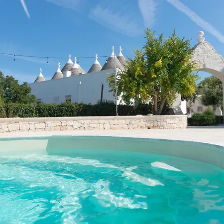 Masseria Carperi In The Heart Of Valle D'itria Cisternino