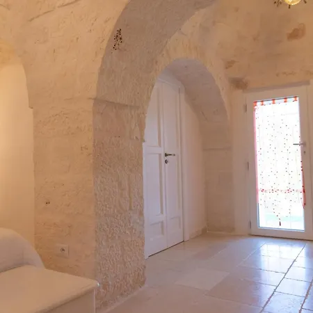 Masseria Carperi In The Heart Of Valle D'itria Cisternino